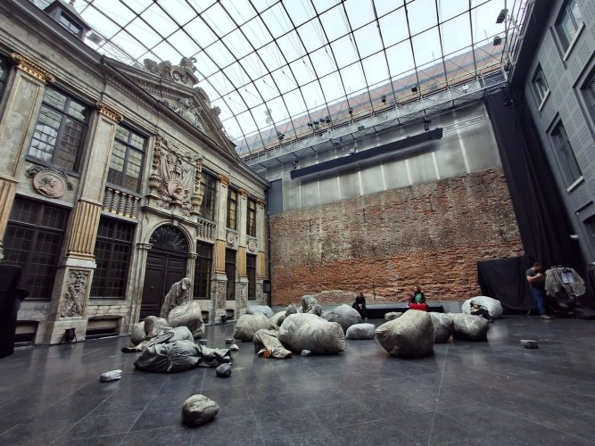 216267d1 1092 48d9 a597 ea2f28d912e7 web